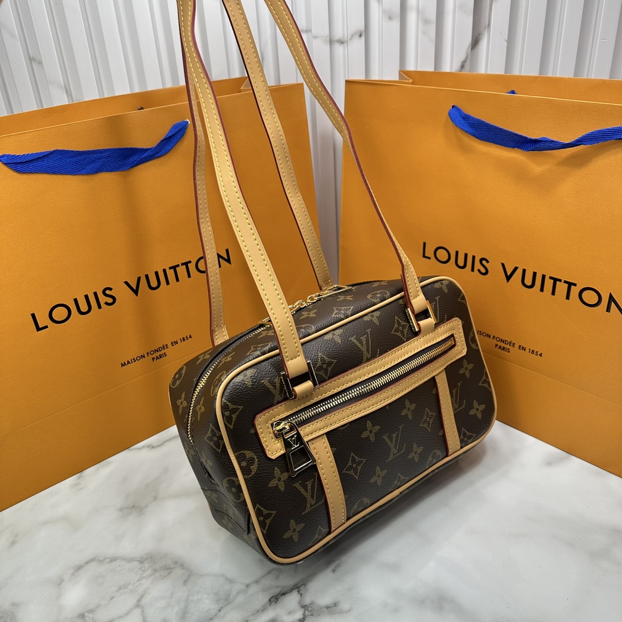 ORI หนังแท้ | LV Cite 2022 Monogram Canvas Handbags กระเป๋าสะพายรุ่นวินเทจยอดนิยม ไฮคลาสตลอดกาล
