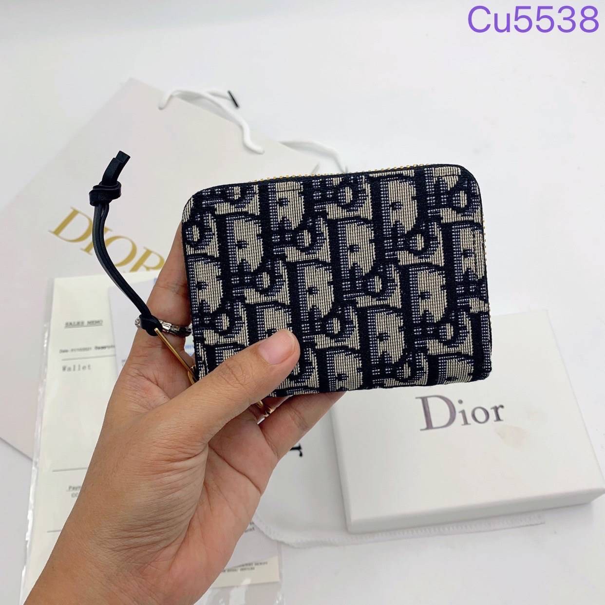 DIOR Compact Zipped Wallet jacquard leather / DIOR Card Holder กระเป๋าสตางค์แบรนด์หรู ซิปรอบ พร้อมส่งที่ไทย ภาพสินค้าถ่ายจากงานขายจริง ใช้งานต่างประเทศได้