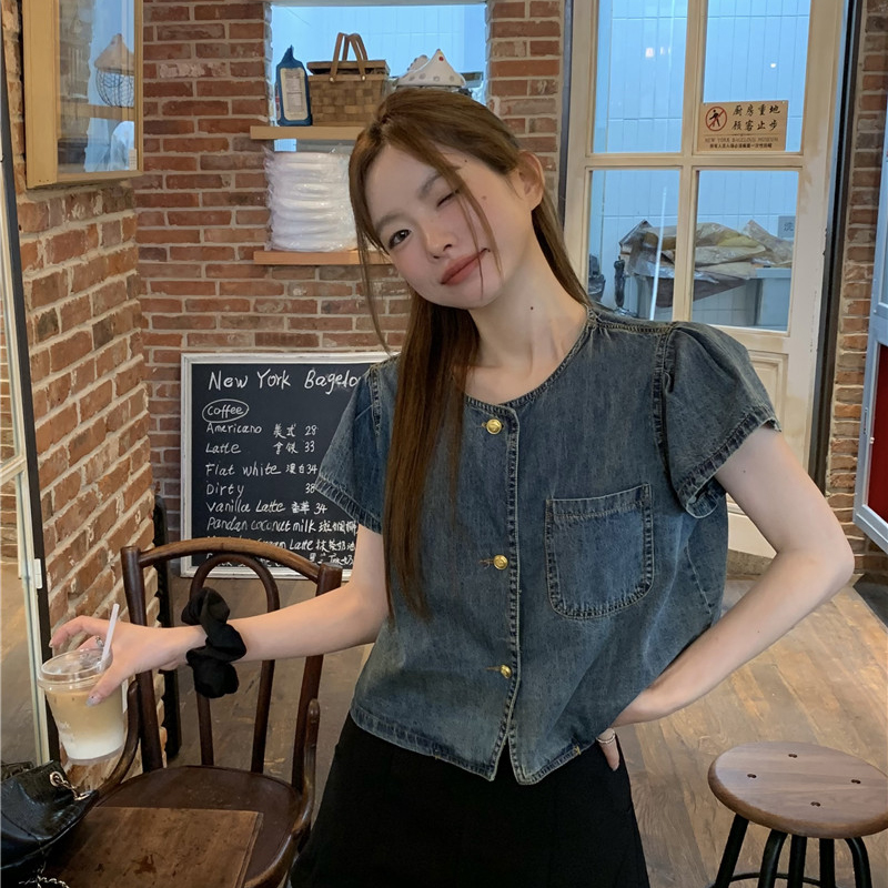 พร้อมส่ง 👩🏻🍳🥖 Kengel tops เสื้อแขนสั้นผ้ายีนส์สุดน่ารัก (IN38573)