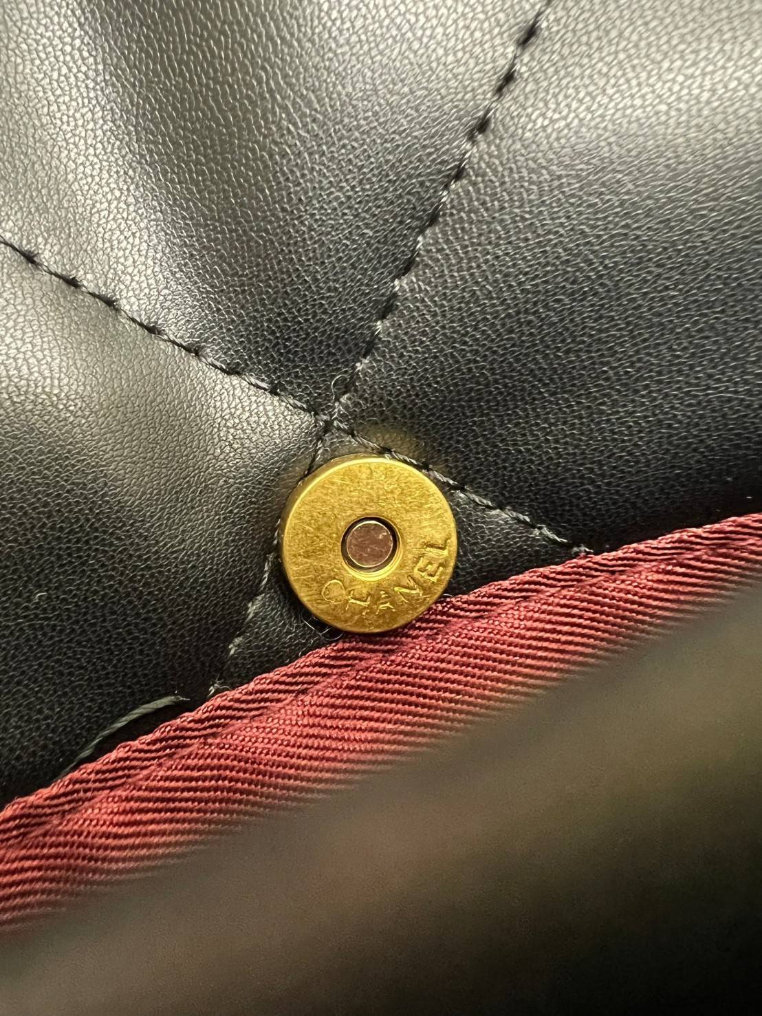 CHANEL 19 FLAP BAG / CHANEL LEATHER SHOULD BAG จำนวนจำกัด_หนึ่งในรุ่นที่สาวๆต้องมีค่า