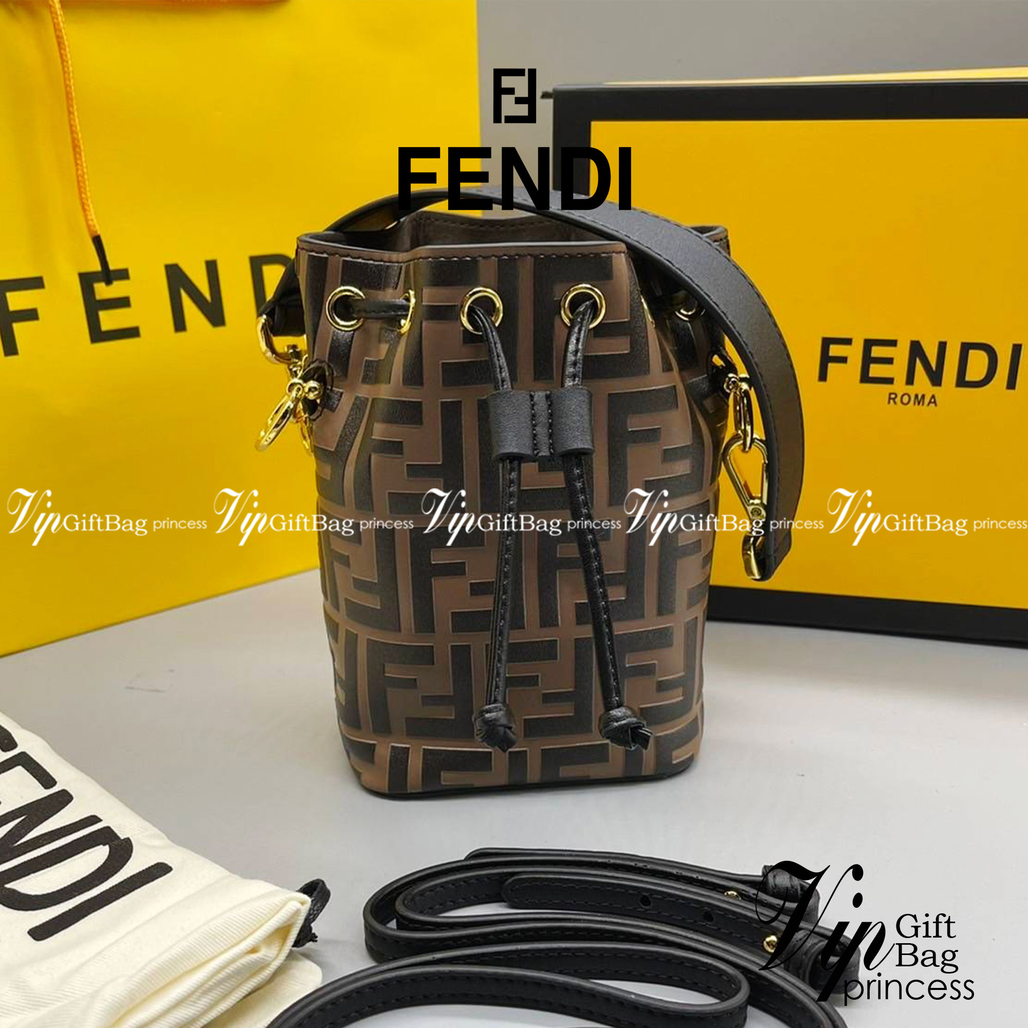 หนังแท้ FENDI Mon Tresor Brown leather mini-bag / FENDI MON TRESOR BUCKET BAG พร้อมส่งที่ไทย ภาพสินค้าถ่ายจากงานขายจริง ใช้งานต่างประเทศได้ค่ะ Small Mon Tresor bucket bag