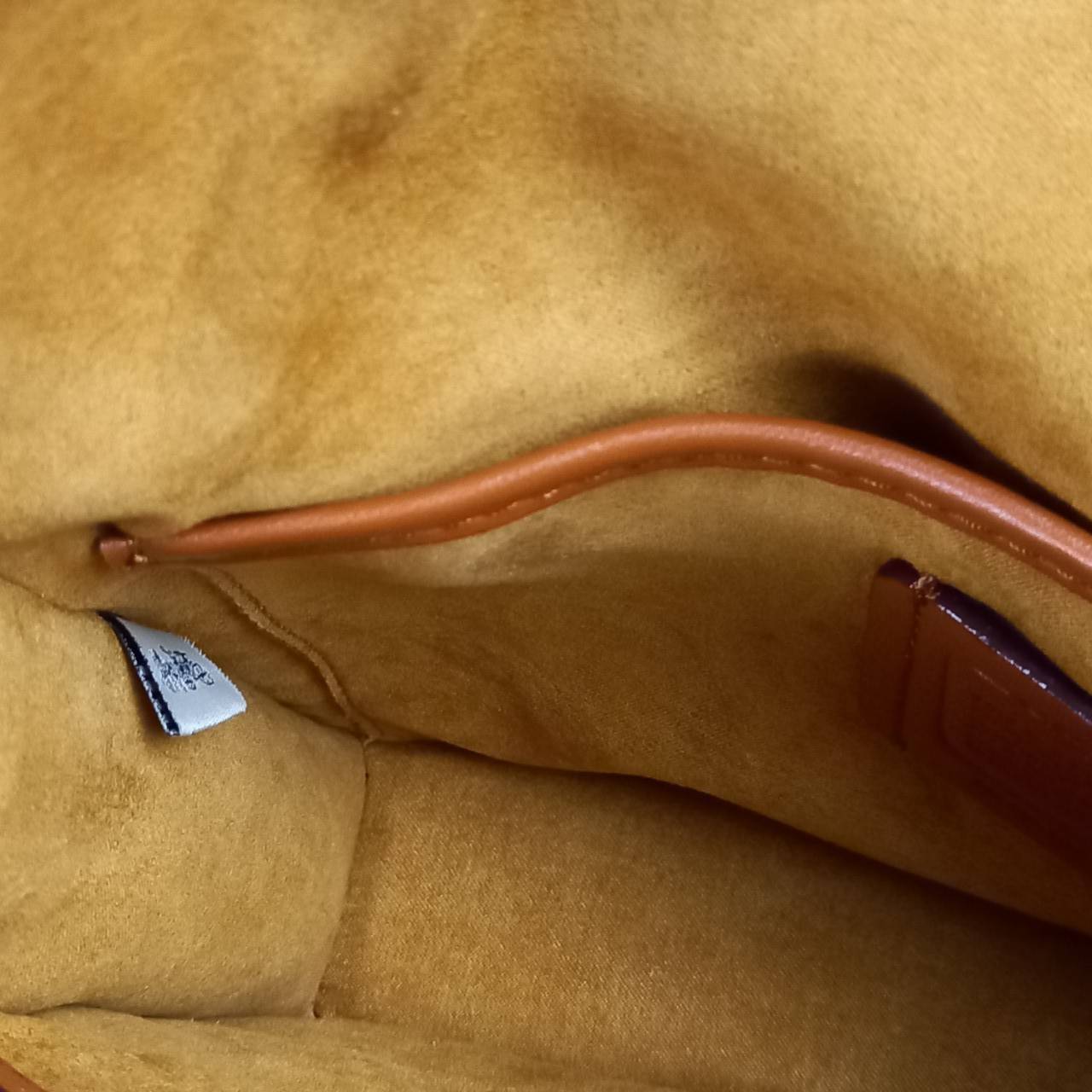 OUTLET 】COACH BEAT SHOULDER BAG IN SIGNATURE CANVAS WITH PATCHES (C6837) ไหวมั้ยเนี้ย!! สวยฟาดอีกแล้วนะยูวว 🤩🌺คอลเลคชั่นใหม่สุดปัง อลังเวอร์!//กระเป๋าถือ สะพายไหล่ลาย SIGNATURE ตกแต่งความเก๋ด้วยแผ่นแปะลวดลายที่มีเฉพาะจาก COACH คอลเลคชั่นนี