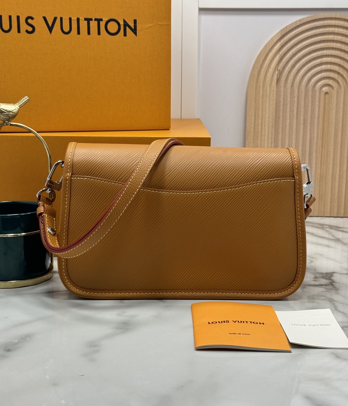 เกรดเทพ Top ORI | LV Buci bag Epi leather grain pattern / lvdiane กระเป๋าสะพายหนังแท้ลายเกรน เกรดดีสุด 🤍 เกรดเทพออริจินอล เทียบแท้ 1:1 ใช้งานได้ทั่วโลก