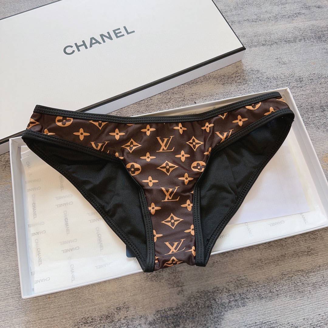 LV bikini con motivo Monogram / LV Graphic Monogram Bikini บิกีนี่ลาแบรนด์ ชุดว่ายน้ำญาญ่า เกรดออริ 1:1 ใช้งานต่างประเทศได้