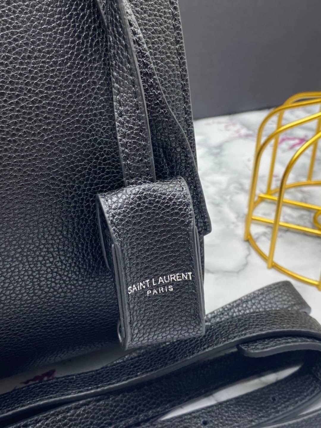 หนังแท้ Yves Saint Laurent Bag CLASSIC SAC DE JOUR BABY IN GRAINED LEATHER