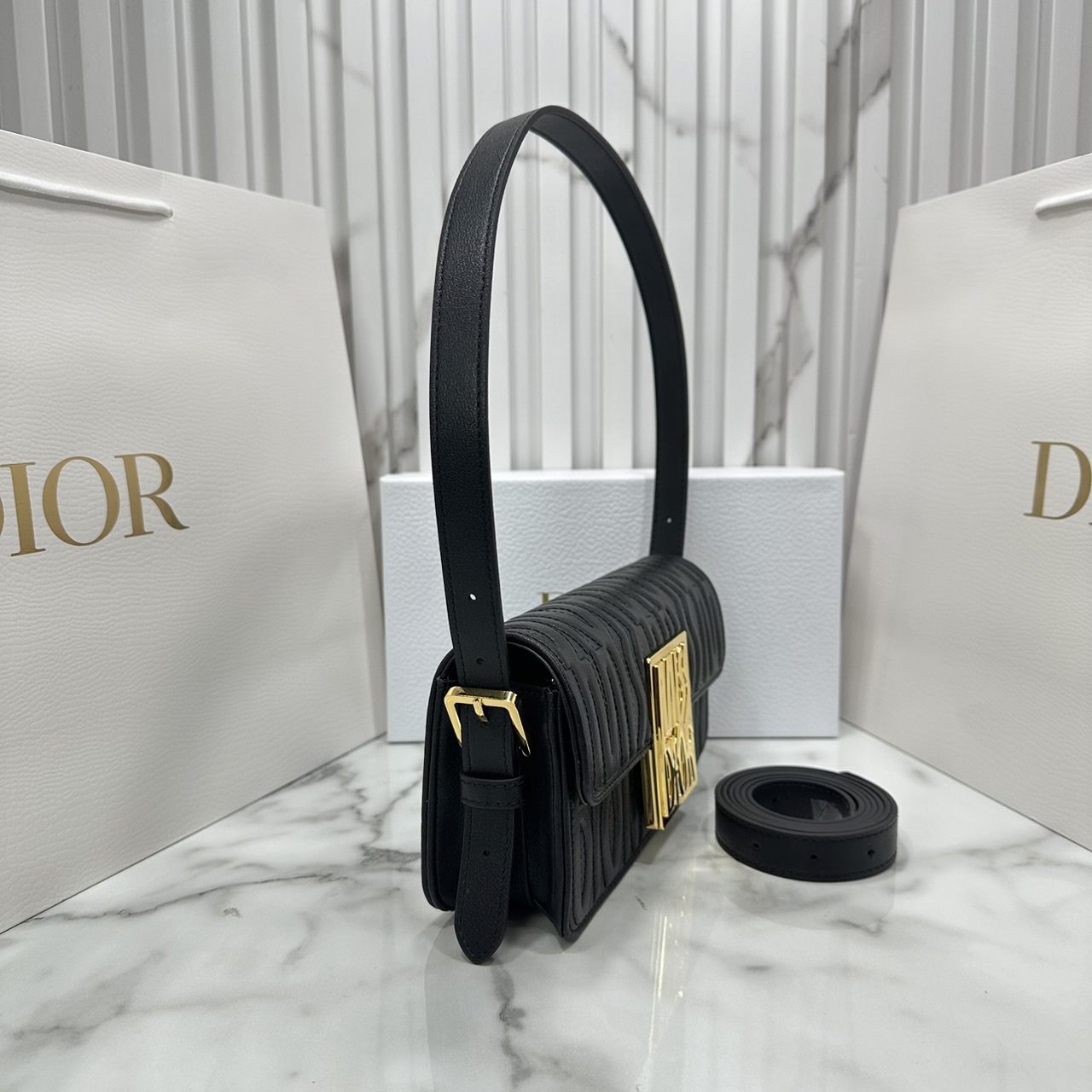 8.5" DIOR Miss Dior Flap Bag / Dior Clutch Bag / Pale Quilted Miss Dior Allover Leather กระเป๋าสะพายไหล่รุ่นใหม่ล่าสุด สง่างามทันสมัย เกรดออริ 1:1
