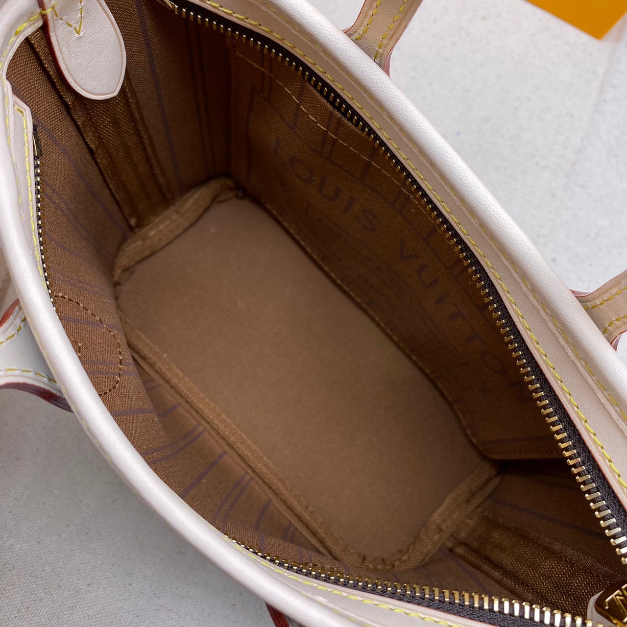 LV Neverfull BB Monogram Canvas - Handbags ดีไซน์ใหม่ใบเล็กน่ารัก เกรดออริ สลับแท้ ใช้งานต่างประเทศได้