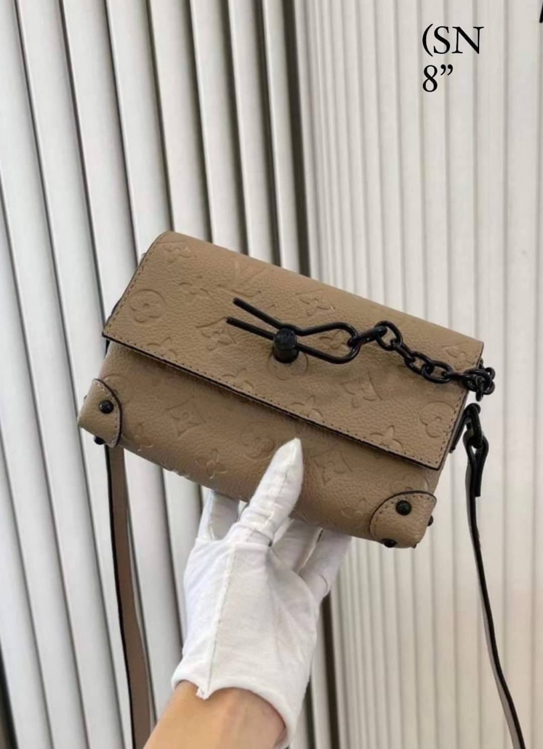 LV Streamer Messenger Bag กระเป๋าสะพายทรงกล่องที่สุดของรุ่นหายาก ดีไซน์คลาสสิกน่าใช้ ใช้ได้ทั้งชายหญิง unisex cool