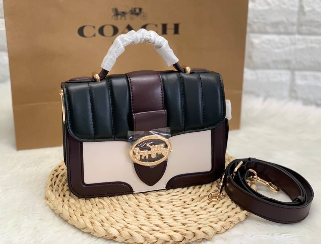 COACH SMALL GEORGIE TOP HANDLE IN BLOCKED SIGNATURE CANVAS ((6504//0468//6192//6015)) compact body portable shoulder bag 🌈ห้ามพลาด รุ่นแนะนำค่าา! พร้อมส่งทันที! กระเป๋าหิ้ว//สะพายข้างได้ วัสดุหนังแท้ 🔺หนึ่งใบทำลายหนังผสมกัน3แบบได้ลงตัวสวยง