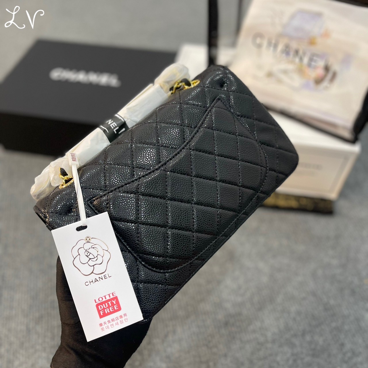 Chanel Classic 9" / Chanel Bag พร้อมส่ง กระเป๋าสะพายรุ่นยอดนิยม งานหนังสวยมาก มาพร้อมกล่อง อปก ครบเซ็ท ใช้งานต่างประเทศได้ ภาพถ่ายจากงานขายจริง