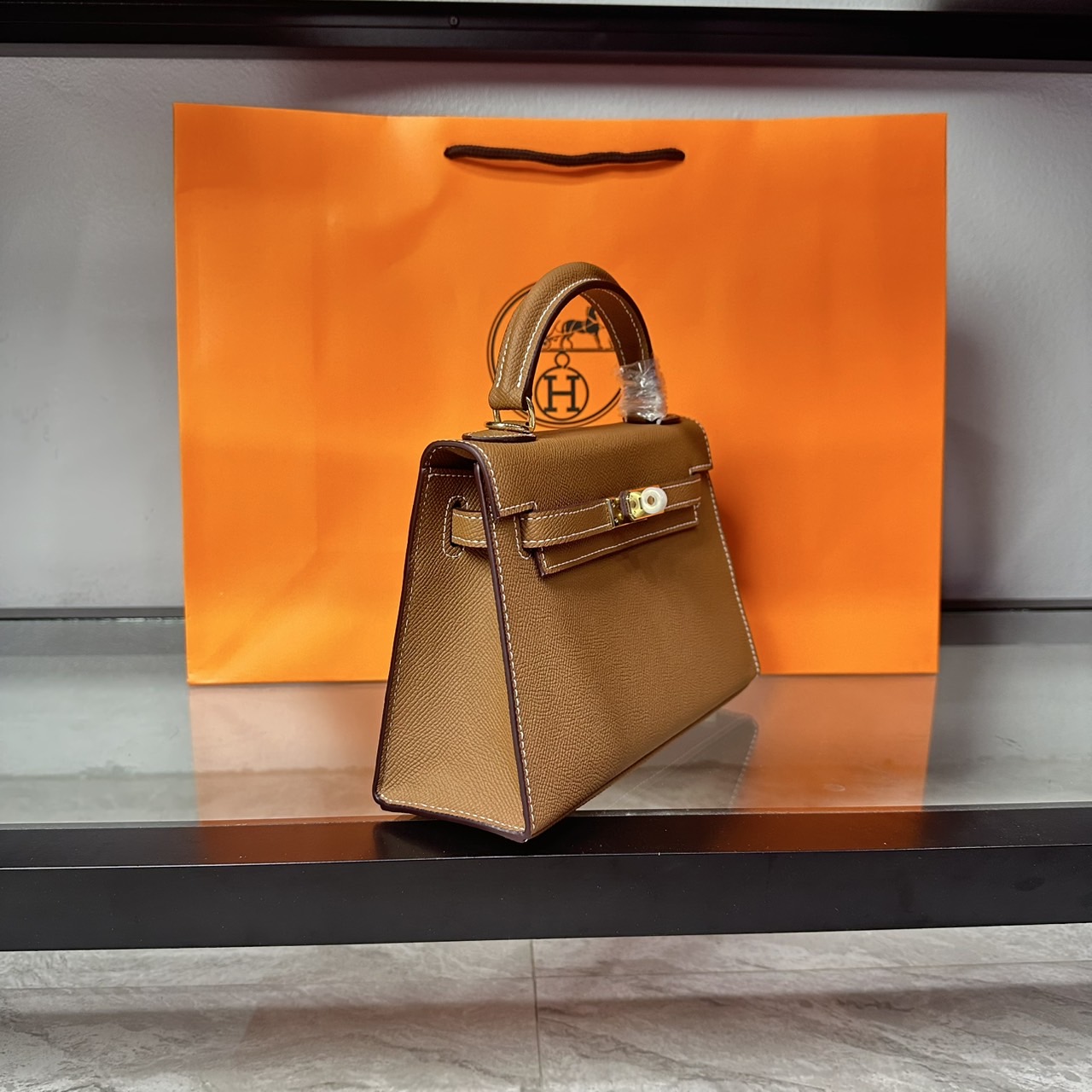 ORI หนังแท้ | Hermes Mini Kelly Pochette 20cm จิ๋วแต่แจ๋ว ราคาพุ่งยิ่งกว่าทอง พร้อมสายสปอร์ต กระเป๋าสะพายที่สุดแห่งหรูหราลัคชู นิยามของความสง่างามเหนือกาลเวลา