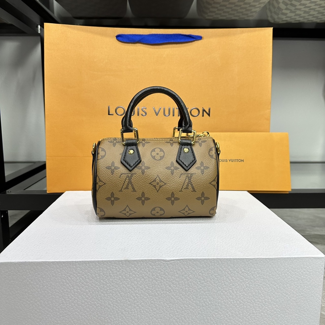 LV Nano Speedy Monogram Reverse Canvas Bag กระเป๋าสะพายใบเล็ก น้องหมารุ่นใหม่ cute dog เกรดออริ 1:1 ใช้งานต่างประเทศได้