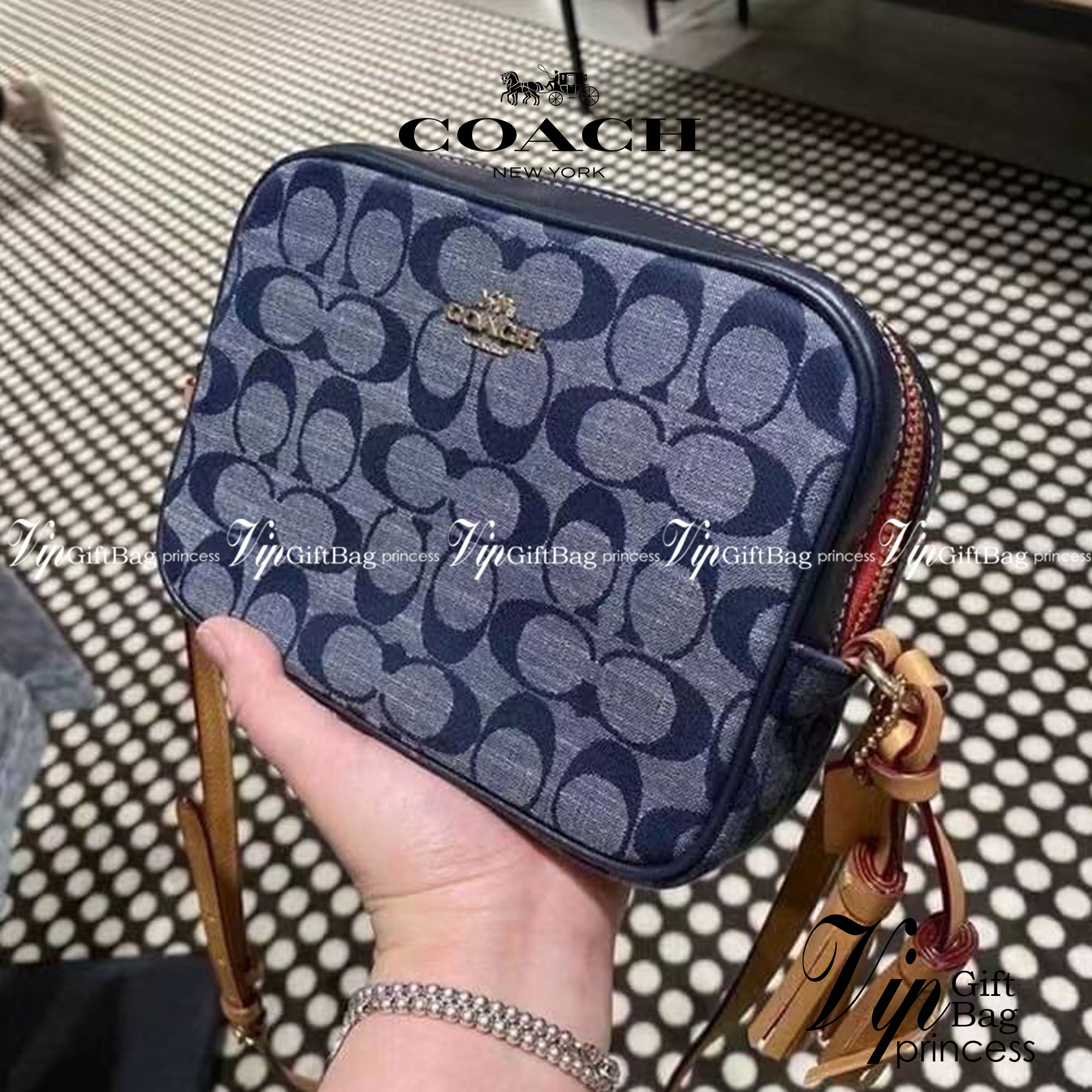 Coach Mini Camera Bag In Signature Chambray พร้อมส่งที่ไทย