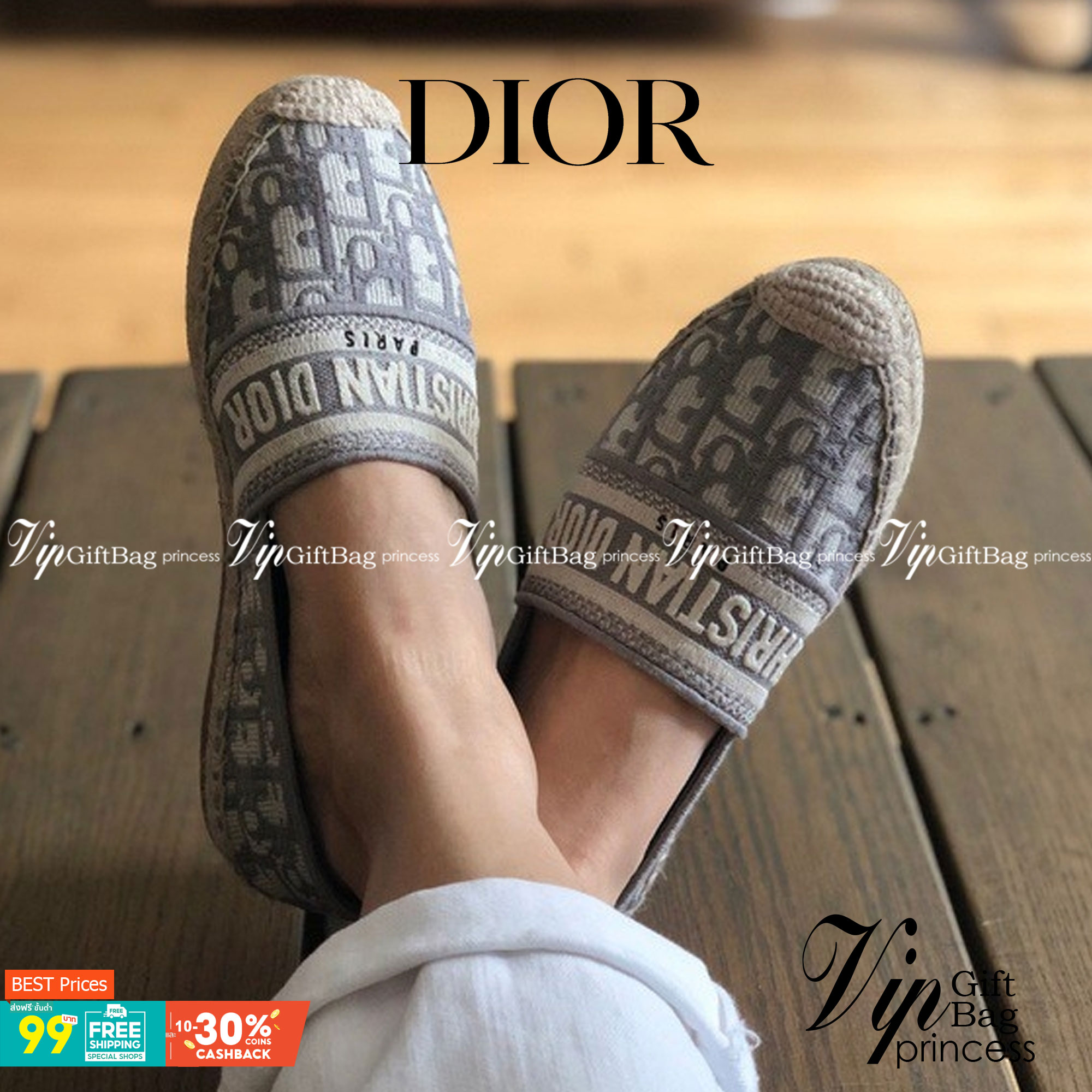 DIOR GRANVILLE ESPADRILLE Oblique Embroidered Cotton รองเท้าที่เป็นเอกลักษณ์ ที่สุดแห่งความหรูหราที่ใช้งานได้ทุกวัน ตัดเย็บจากผ้าฝ้ายปักลาย ประดับด้วยรายละเอียดสวยงาม งานเกรดออริจินอล 1:1 เหมือนที่สุด ภาพสินค้าถ่ายจากงานขายจริง ไม่โป๊ะแตกแน่นอนค่า