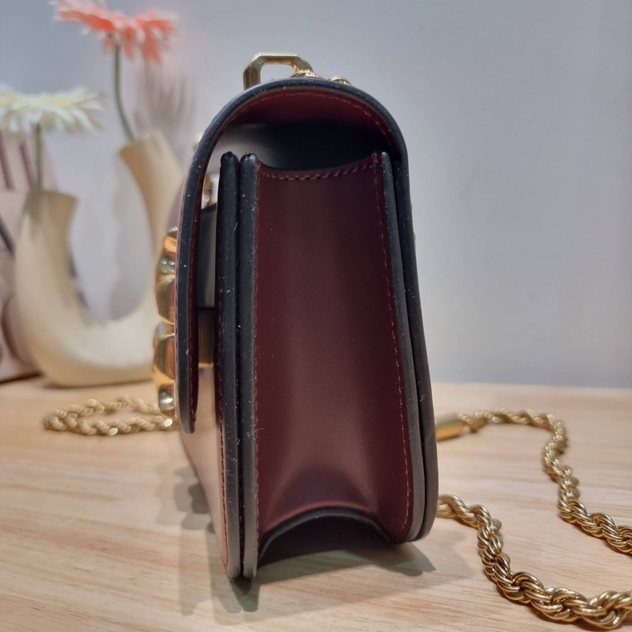 Tory Burch Bag / TORY BURCH ELEANOR SMALL CONVERTIBLE SHOULDER BAG ฮอตไอเท็ม รุ่นนี้ขายดีขายหมด สวยหรู คุณหนู ผู้ดี!! หายากมากแล้วน้า