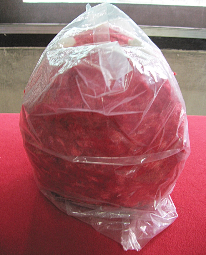 สินค้าหมดค่ะ ตุ๊กตาเม่นสีขาว-แดง IQค่ะ