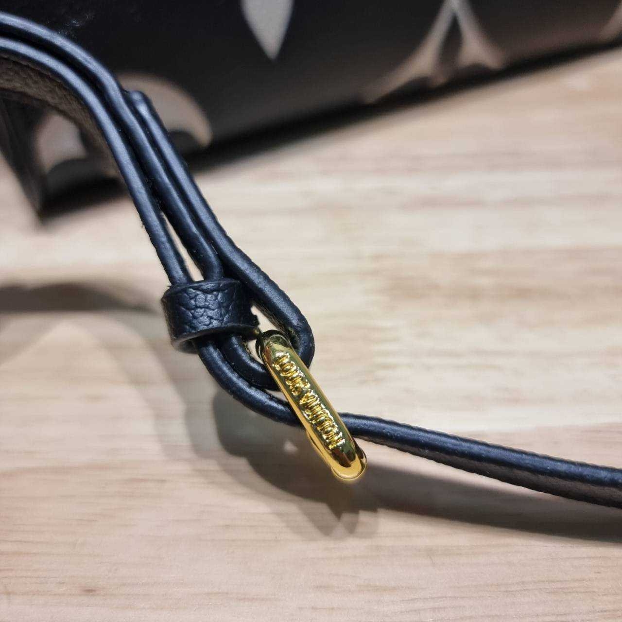 LV OnTheGo PM bag / LV on the go pm bicolor tote bag กระเป๋าทรงโท้ทที่ใครเห็นต้องเป็นคลั่งรัก ยอดฮิต คลาสสิค ผู้ดี หรูหราได้ทุกลุค ทุกสไตล์ เกรดวีไอพี ไฮเอน 1:1 ใช้งานต่างประเทศได้