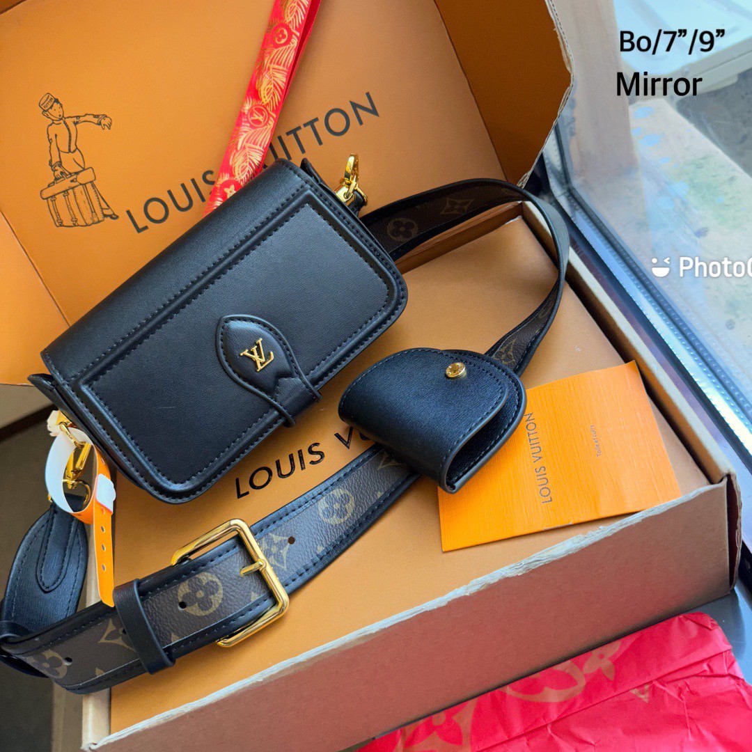 พร้อมส่ง 2 ไซส์ 💖💖 LV officier crossbody bag / LV Officier Pouch With Strap กระเป๋าสะพายดีไซส์คล่องตัว เท่ๆ คูลๆ ใช้งานสะดวก พร้อมใบลูกน่ารัก และสายสะพายเส้นใหญ่