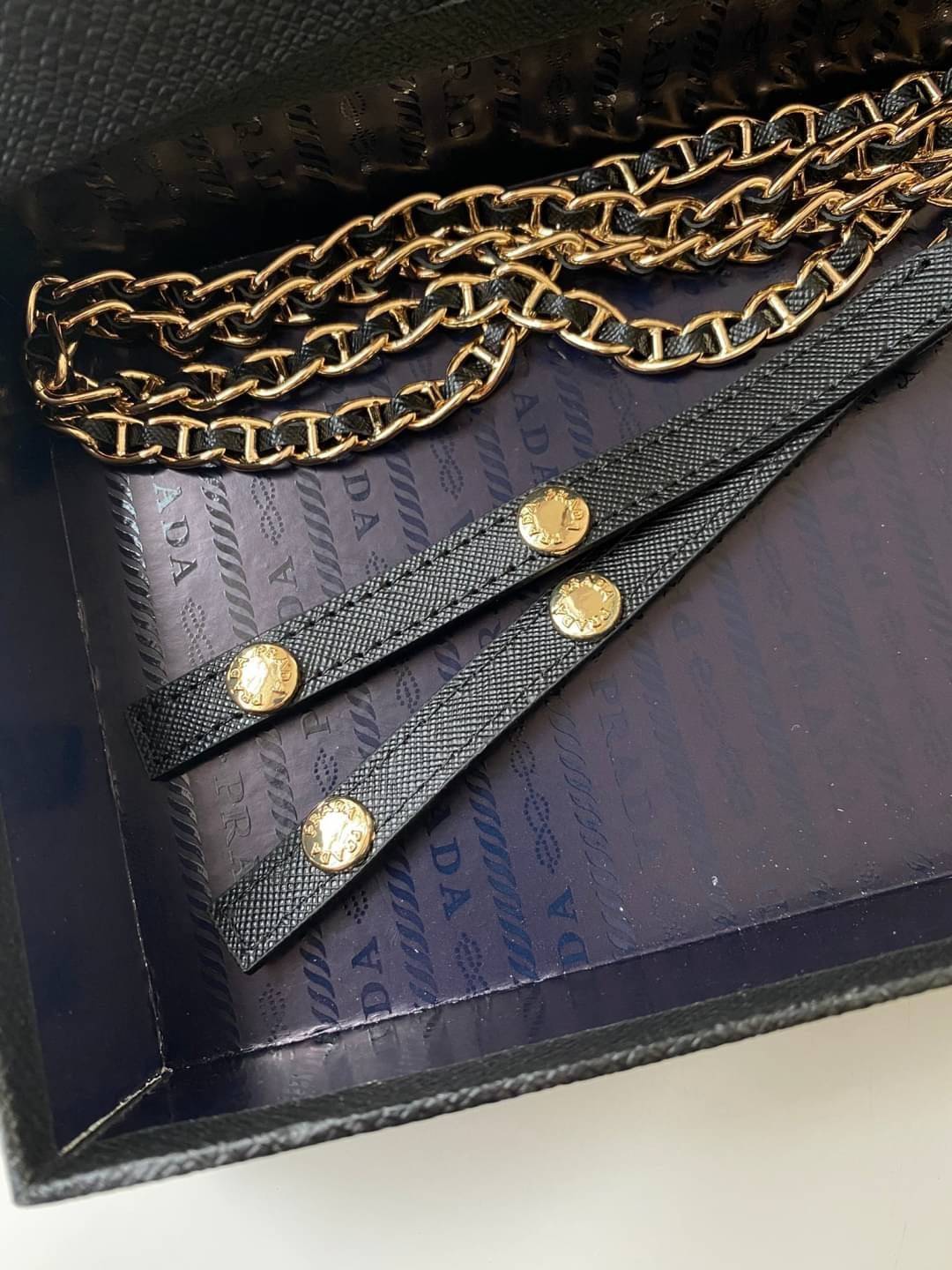 VIP หนังแท้ 】PRADA Saffiano Metal Leather Wallet on Chain Clutch Bag