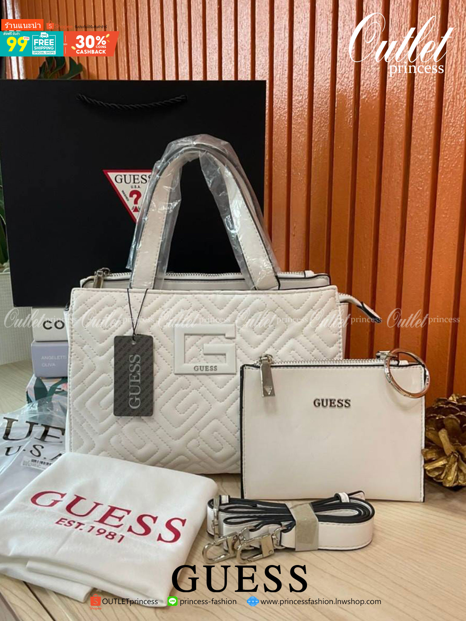 ของแท้ 💯% 】Guess Women’s Crossbody Bag กระเป๋าสะพายข้าง มาพร้อมกระเป๋าใบเล็ก ถอดออกแยกใช้งานได้ วัสดุ Pu หนังนิ่ม จับนุ่มมือมากๆ ด้านหน้าประดับโลโก้แบรนด์ กระเป๋ามีดีเทลเย็บลาย G