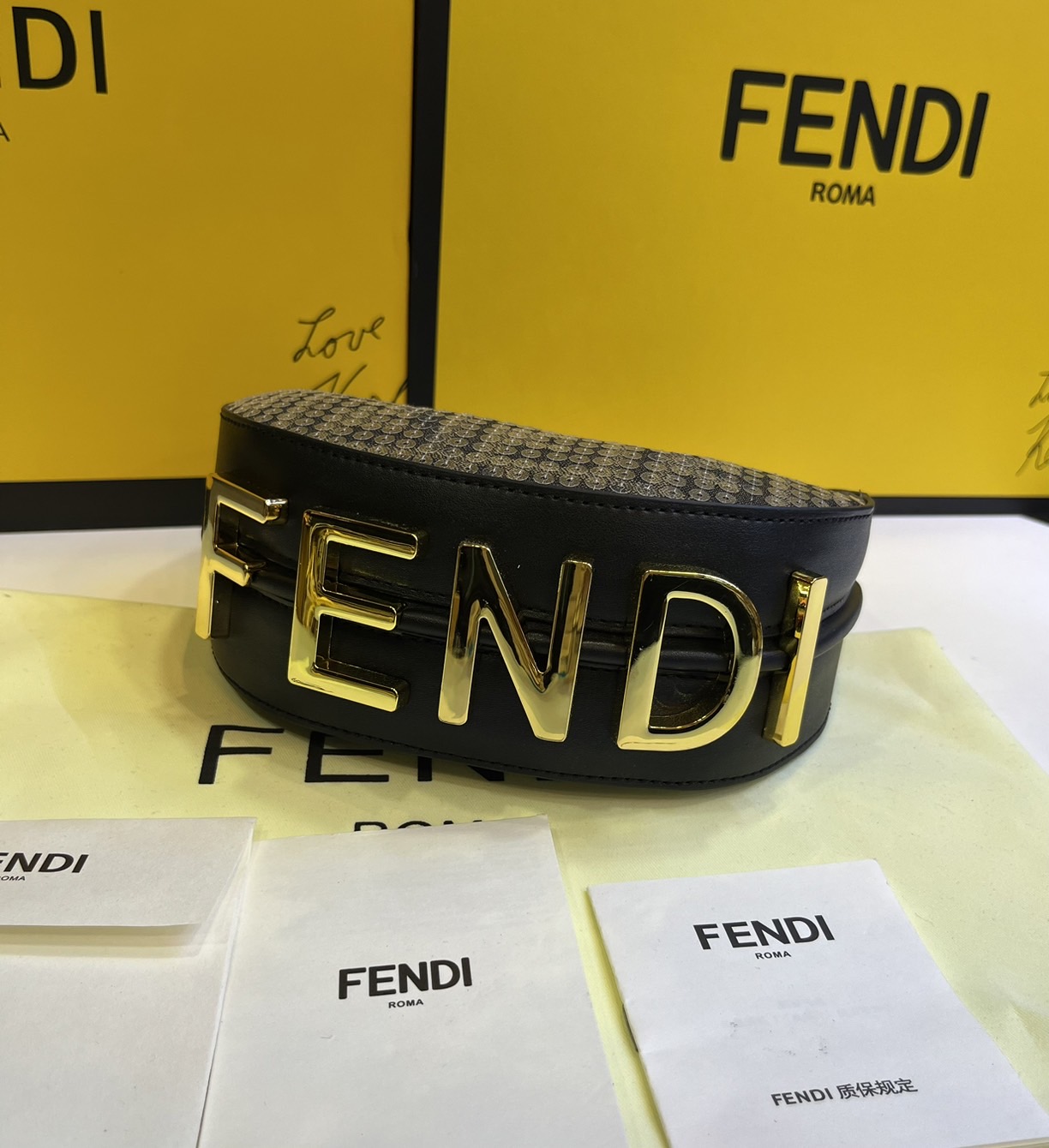 FENDI NANO Fendigraphy Bag fabric charm / Fendi hobo bag 20cm พร้อมส่ง กระเป๋าสะพายไหล่เฟนดิปักเลื่อมรุ่นใหม่ สวยหรู **สินค้าเกรดออริจินอล 1:1 สลับแท้