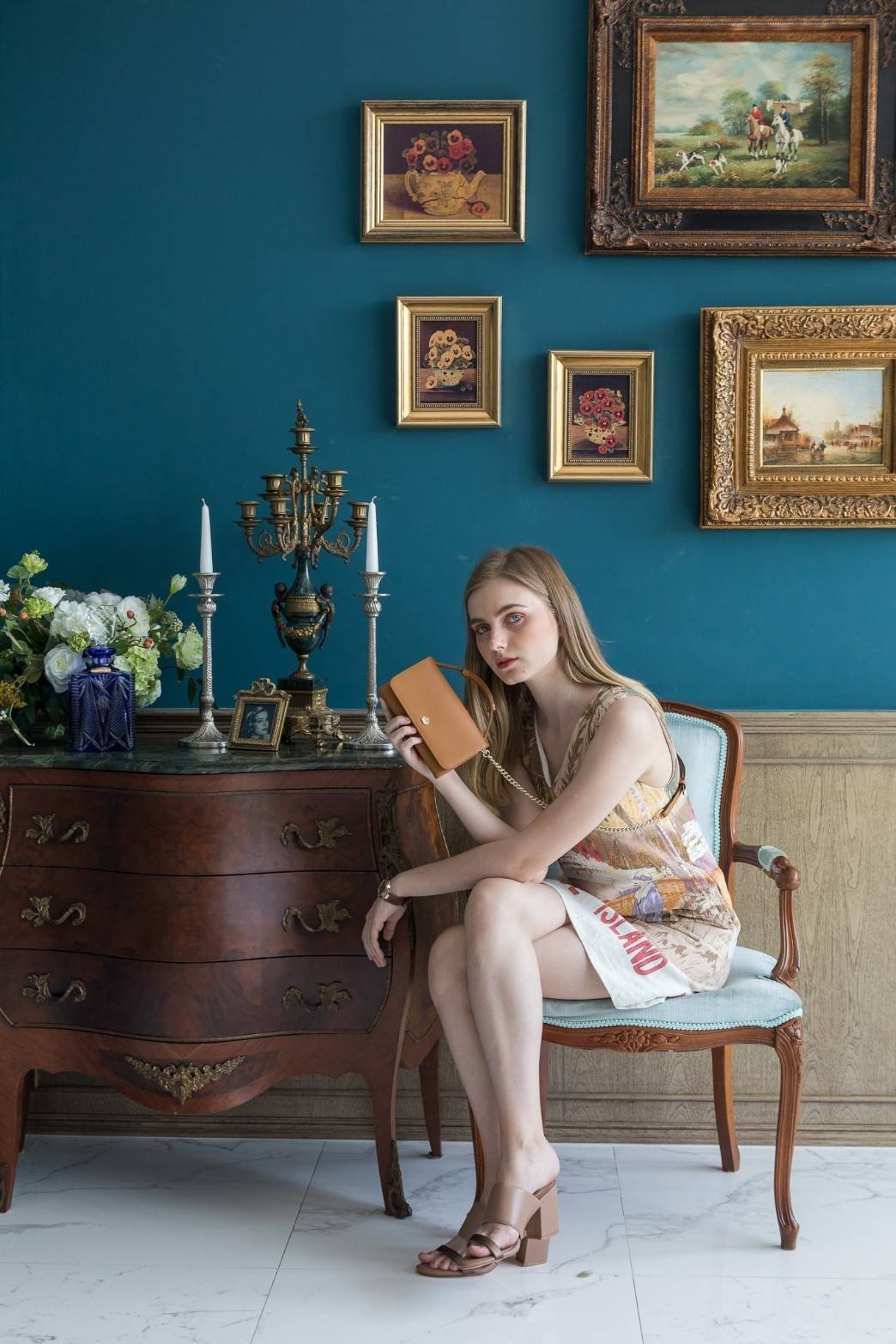 รุ่นขายดี **หนังวัวแท้สวยมาก KEEP • Ari • กระเป๋า สตางค์ยาว ปรับเป็นคลัช หรือถือ สะพาย ก้อได้หมด ขนาด กะลังดี ทรงสวย แค่ใบเดียวจบ! หนังคุณภาพเยี่ยม ภายใน จุของคุ้ม ใส่บัตร ใส่มือถือได้ทุกรุ่น ใบนี้ จะแต่งกับ Look ไหนก้อเข้ากันได้ดีแน่นอนค๊า Don't mis