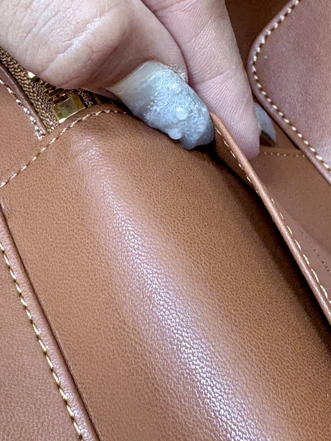 ORI หนังแท้ | CELINE VANITY BAG พลาดไม่ได้เลยกับคอลสุดคิ้ว กับกระเป๋าถือ/สะพายได้ทรงกล่อง ใช้สะพายได้ทุกวันอย่างคล่องตัวดีไซน์ใหม่สวยลาสสิค