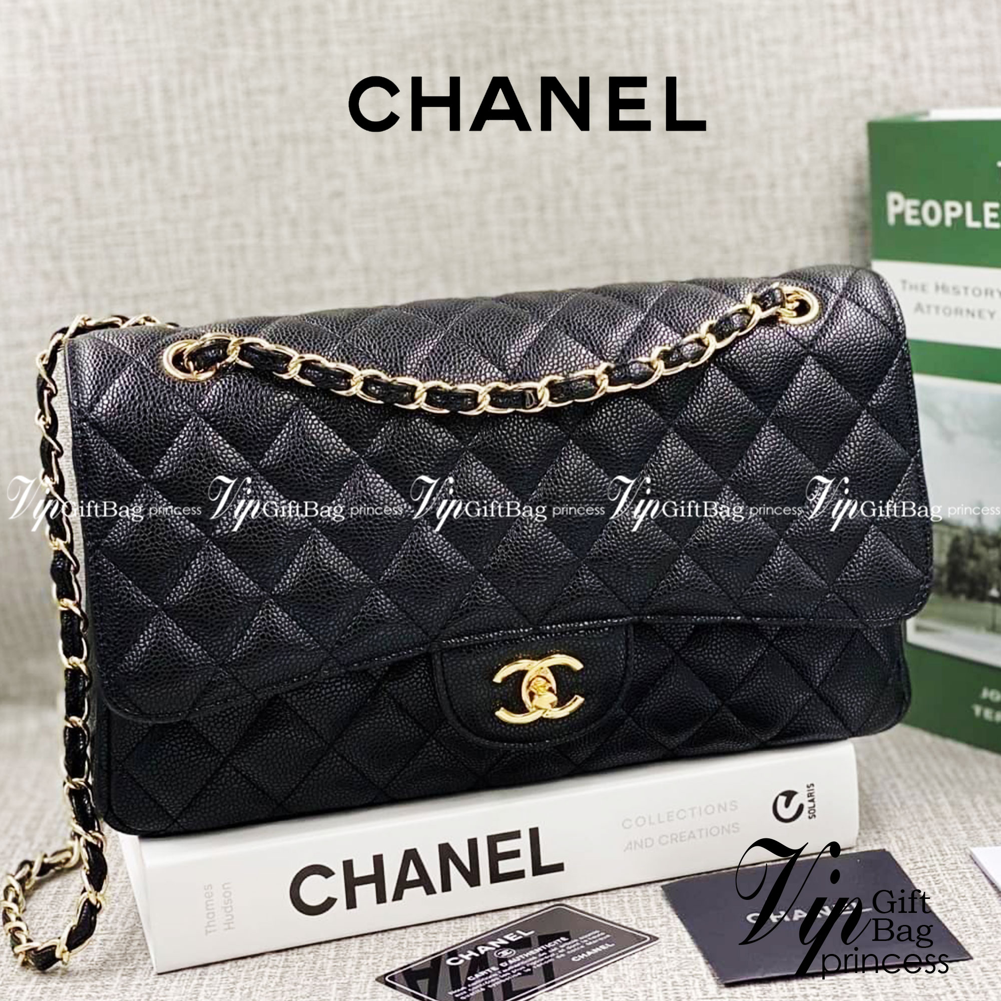 หนังแท้ CHANEL LARGE CLASSIC JUMBO HANDBAG 30cm พร้อมส่งที่ไทย Lambskin & Grained Calfskin กระเป๋าสะพายคลาสสิกใบใหญ่ หนังแท้และโลหะสีทอง/สีเงิน ภาพสินค้าถ่ายจากงานขายจริง ใช้งานต่างประเทศได้