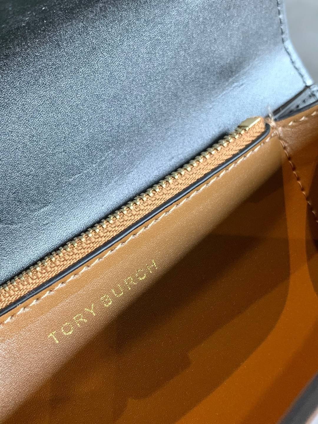 TORY BURCH ELEANOR SMALL SHOULDER BAG / Tory Burch Eleanor quilted shoulder bag น้องเล็ก หรู ดูแพง ลุคไหนๆ ใบนี้เอาอยู่เลยค่าา! Best seller ใครยังไม่มีติดตัว รอบนี้จัดเลยค่าา