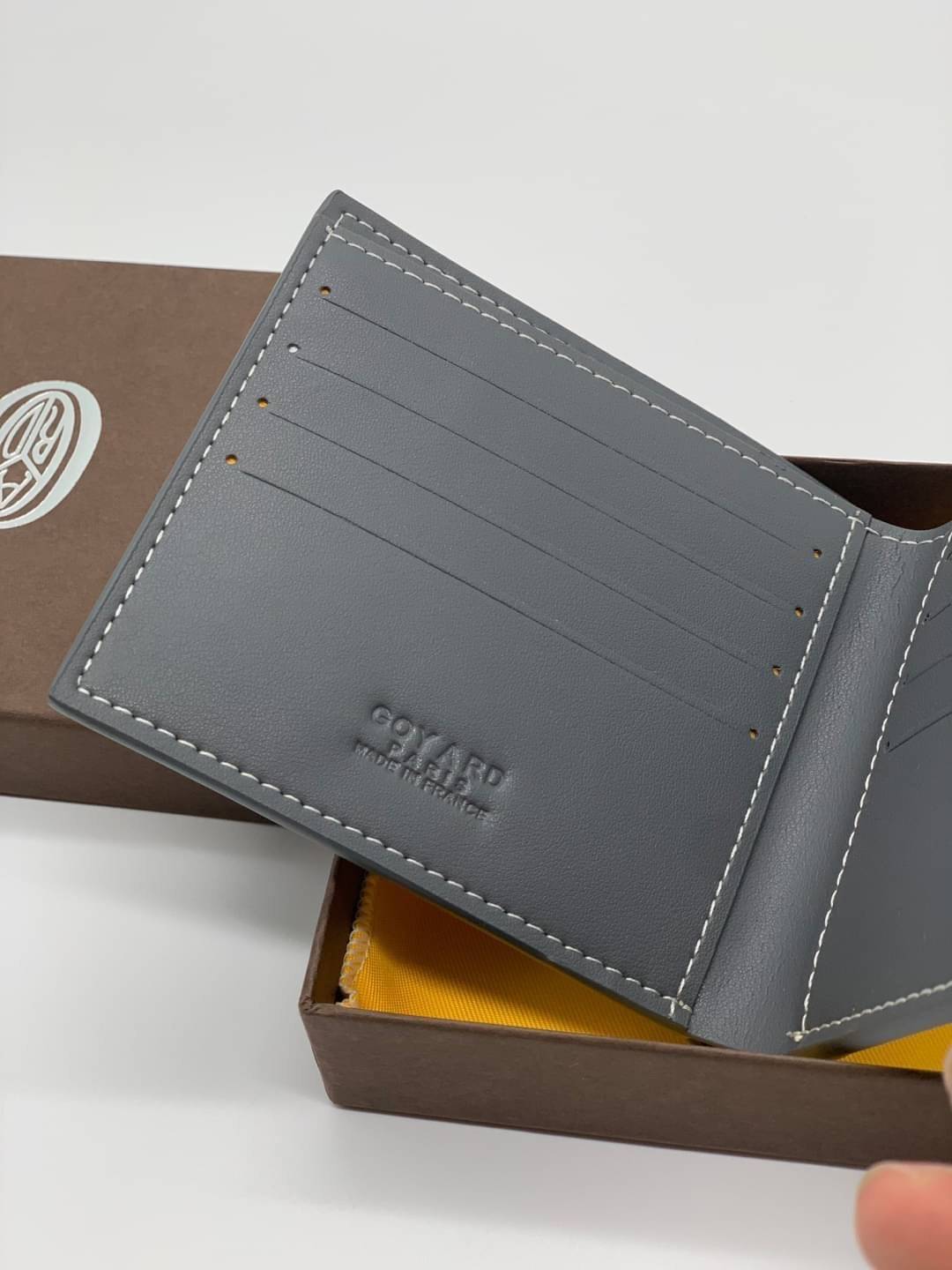 VIP GIFTbag 】GOYARD Victoire Bifold Wallet กระเป๋าสตางค์ผู้ชายใบสั้น พร้อมส่ง 4 สี พร้อมกล่องสวยหรูน่าใช้มากค่ะ