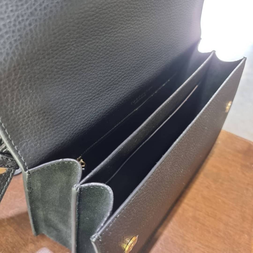 TORY BURCH MILLER SHOULDER BAG รุ่นยอดนิยม รุ่นหายาก รุ่นที่สาวๆตามหา ใบนี้เลย!! สวยหรู ผู้ดีทุกสี กระเป๋าสะพายไหล่ ดีไซน์อยู่ทรง คลาสสิคแฝงความหรูด้วยโลโก้สีทองอร่ามโดดเด่น