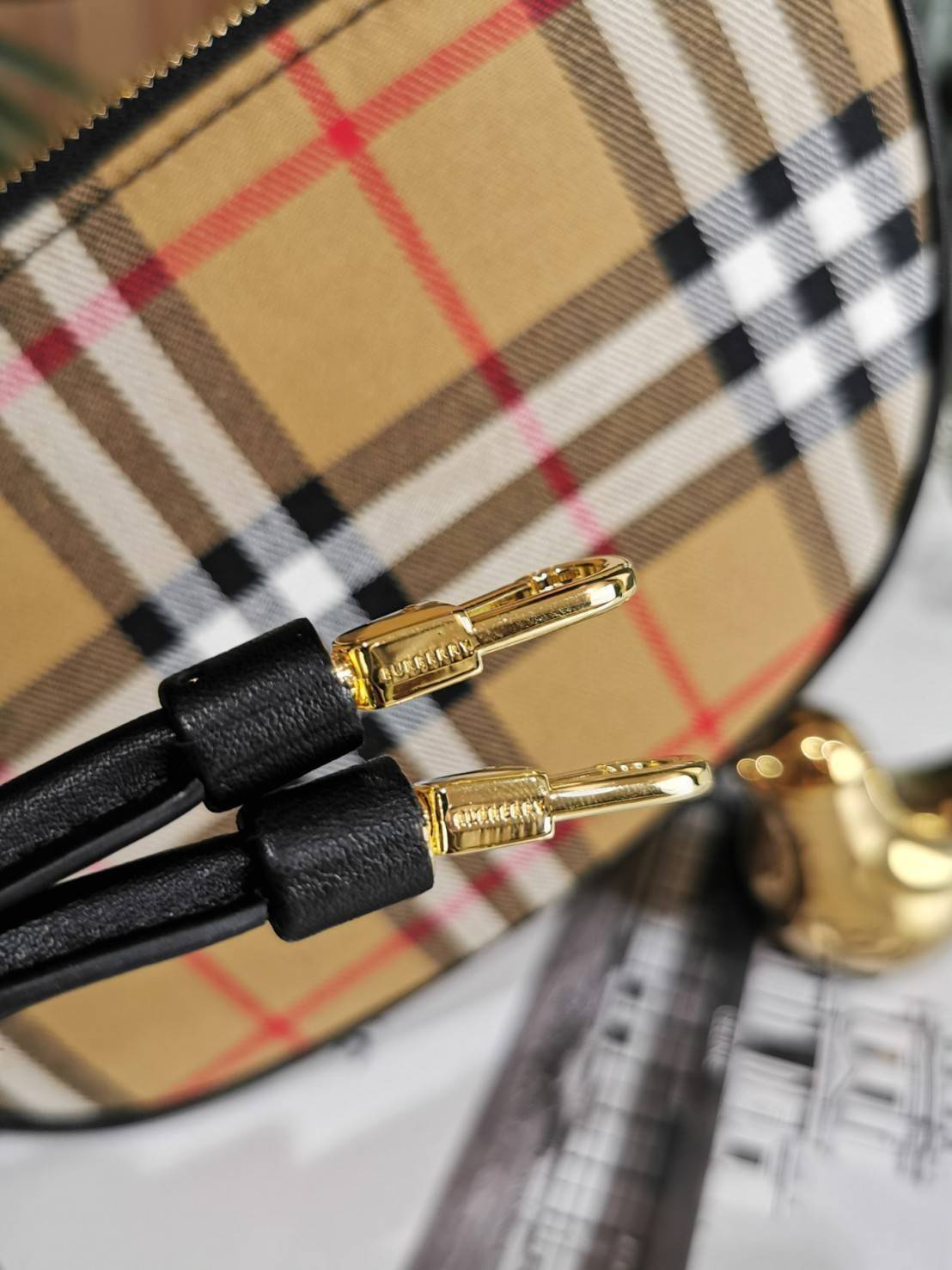 พรีเมี่ยมกิ๊ฟแท้ 100% 】BURBERRY FRAGRANCES VINTAGE SHOULDER BAG VIP GiFT WITH PURCHASE (GWP) พรีเมี่ยมกิ๊ฟ Limited Edition จากเคาน์เตอร์ BURBERRY FRAGRANCES