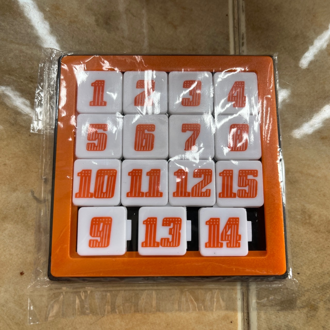 เกมเลื่อนเรียงตัวเลขแบบพลาสติก 1-15