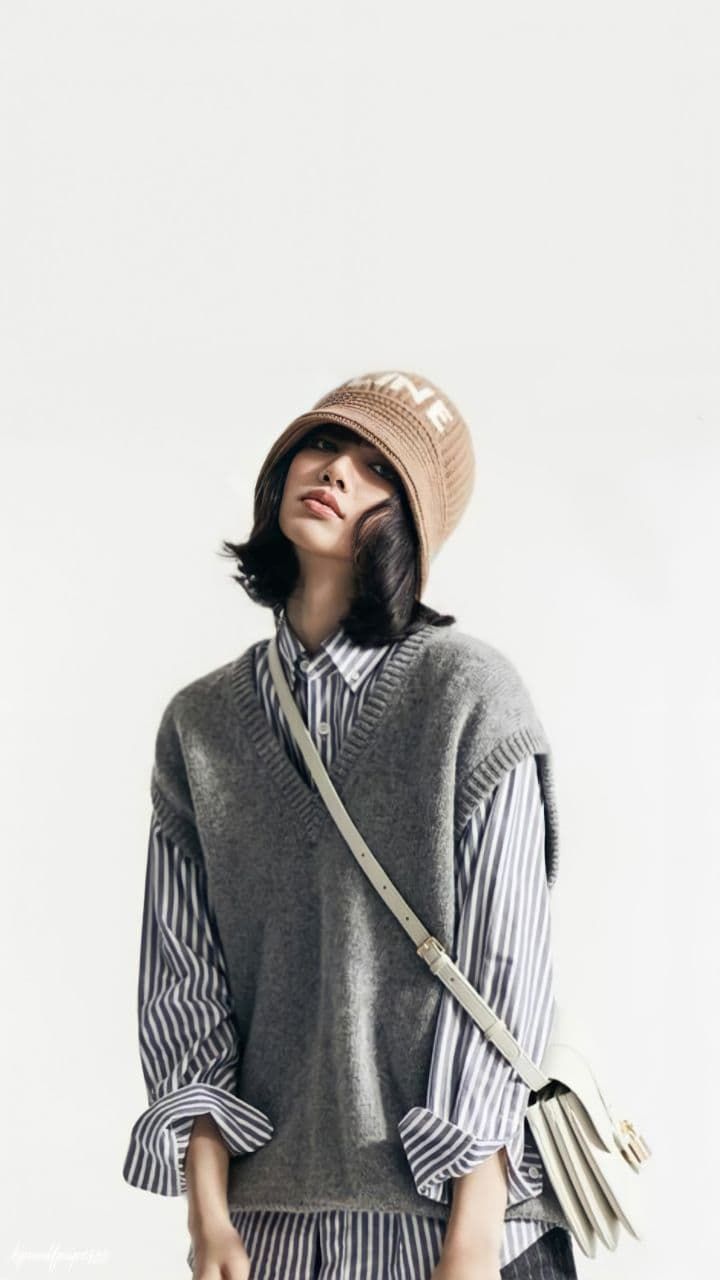 CELINE KNIT HAT / CELINE EMBROIDERED KNIT WOOL BEANIE หมวกไหมพรมเซลีน รุ่นใหม่ล่าสุด ใส่แล้วปังมากค่าา น่ารักที่สุด ใช้ได้ทั้งชายหญิง น่ารักมากกกก ไหมพรมทอแน่นเนื้อดี ตรงปกค่า