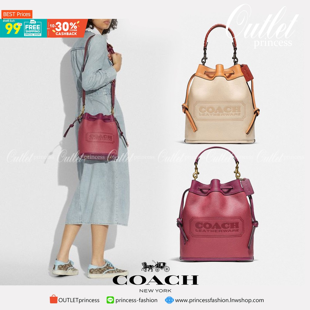 COACH Color-Block Leather Field Bucket Bag ((C3850//C3851)) พร้อมส่งที่ไทย กระเป๋าทรงขนมจีบ สุดฮิต ใช้ได้กับทุกๆวัน หนังแท้ลายหนังสวยนิ่มมือดีค่ะ ด้านหน้ามีโลโก้แบรนด์ตังใหญ่ ปากกระเป๋าแบบหูรูด ปล่อยหนังห้อยยาวลงมา ภายในกระเป๋ากว้างใส่กระเป๋าเงินใบยาวได้;