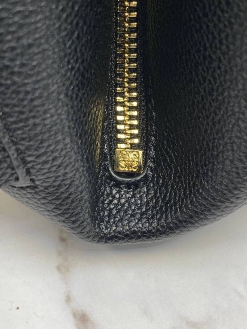 พรีเมี่ยมกิ๊ฟแท้ 100% 】งานหนังแท้ Loewe Hammock small textured-leather shoulder bag BLACK