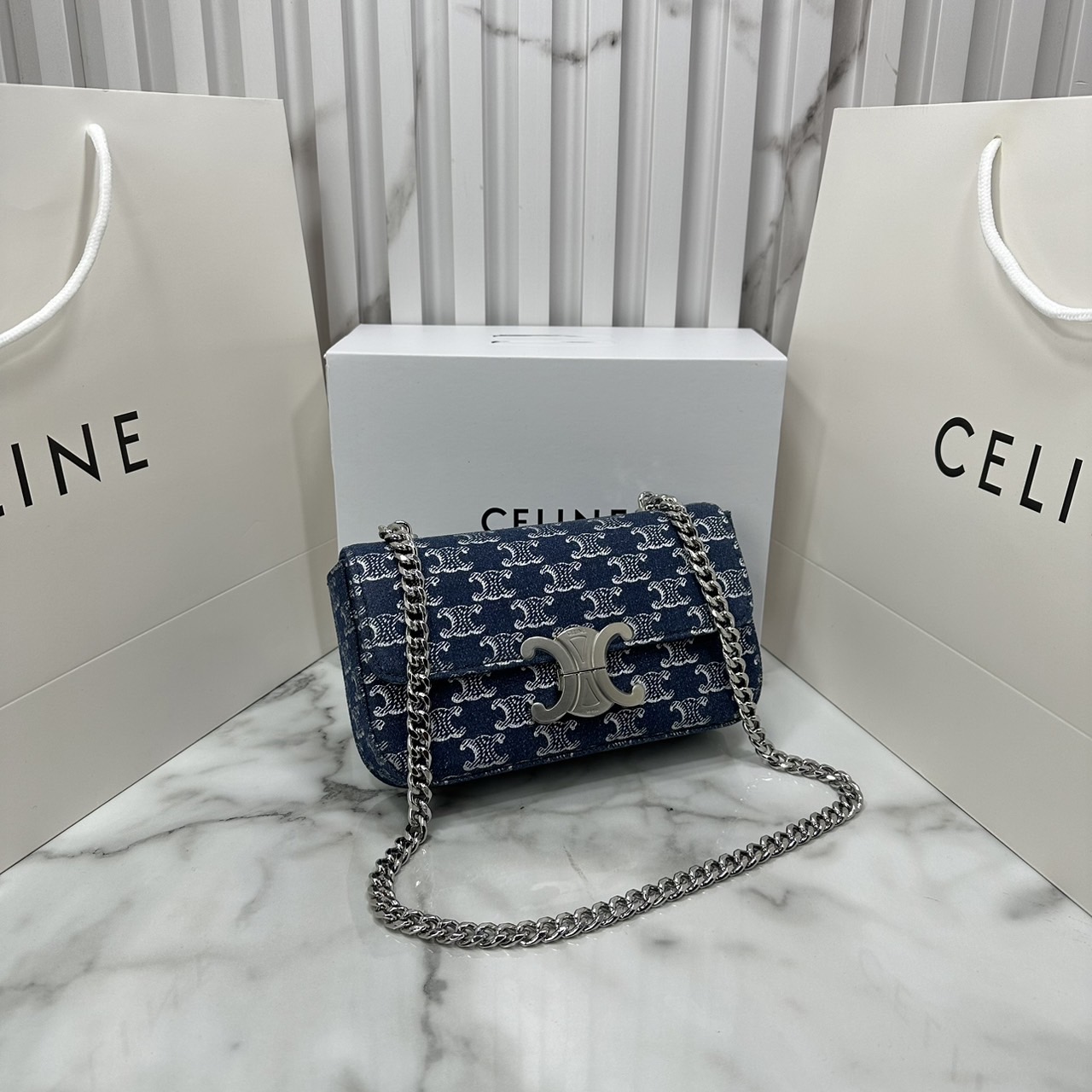 CELINE CHAIN SHOULDER BAG CLAUDE in DENIM WITH TRIOMPHE ALL-OVER กระเป๋าสะพายสายโซ่อะไหล่เงินงานเดนิม เกรดออริ 1:1 ใช้งานต่างประเทศได้