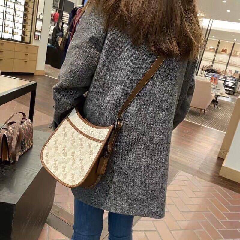 Coach Emery Crossbody 21 With Horse And Carriage Print 89142 พร้อมส่งที่ไทย