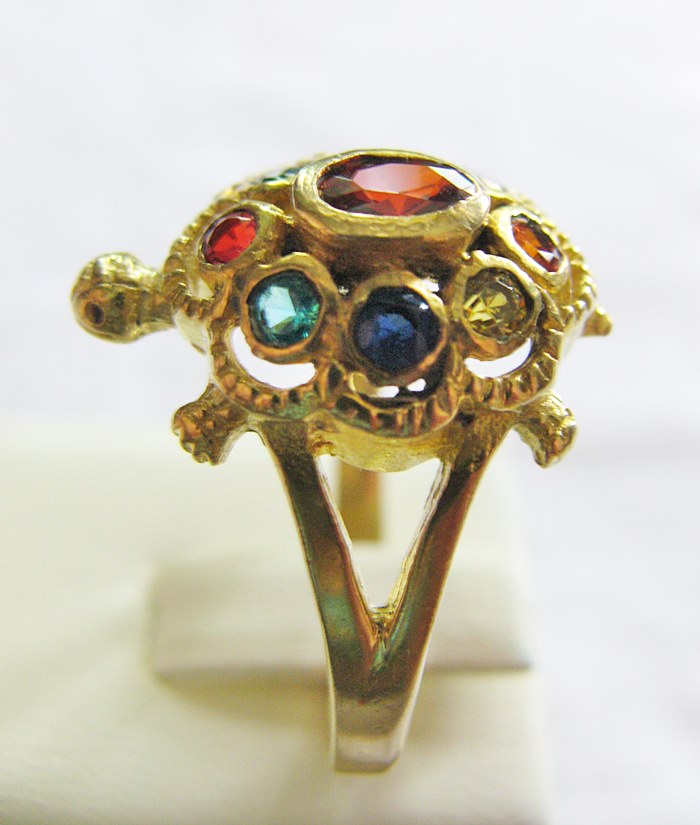 สินค้าหมดค่ะ แหวนเต่าพลอยนพเก้า เสริมสิริมงคล อายุยืน ค้าขายร่ำรวย แบบ2ค่ะ