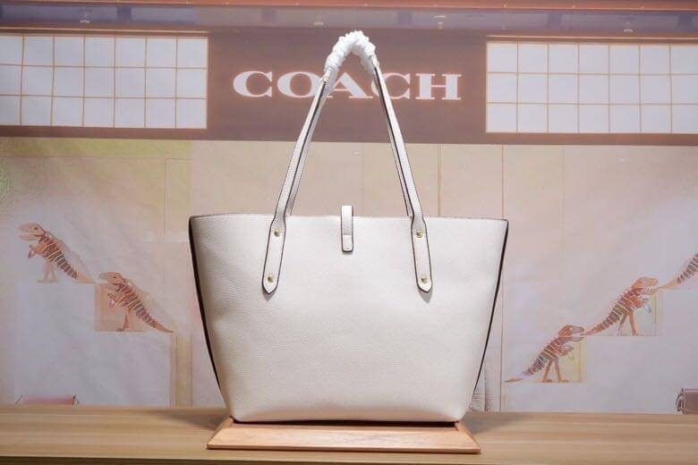 ของแท้ 💯% COACH MARKET TOTE