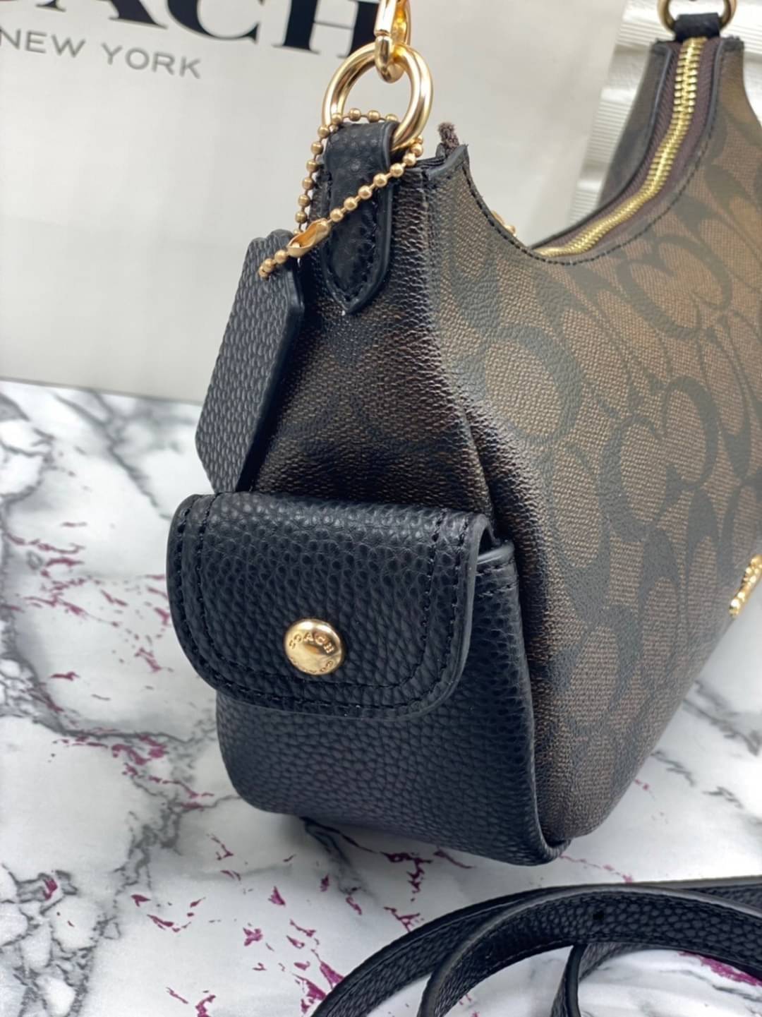 COACH Pennie Shoulder Bag In Signature Canvas พร้อมส่งที่ไทย