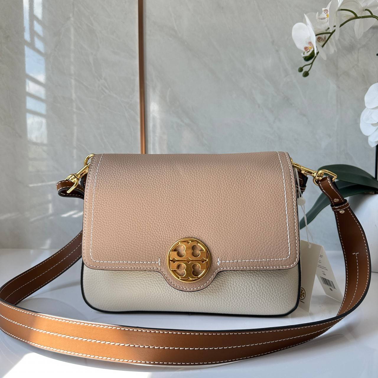 พร้อมส่ง 2 สี TORY BURCH FELIX CONVERTIBLE SHOULDER BAG กระเป๋าสะพาย เกรดท็อปออริ เกรดดีสุด สลับแท้ 1:1 ใช้ต่างประเทศได้