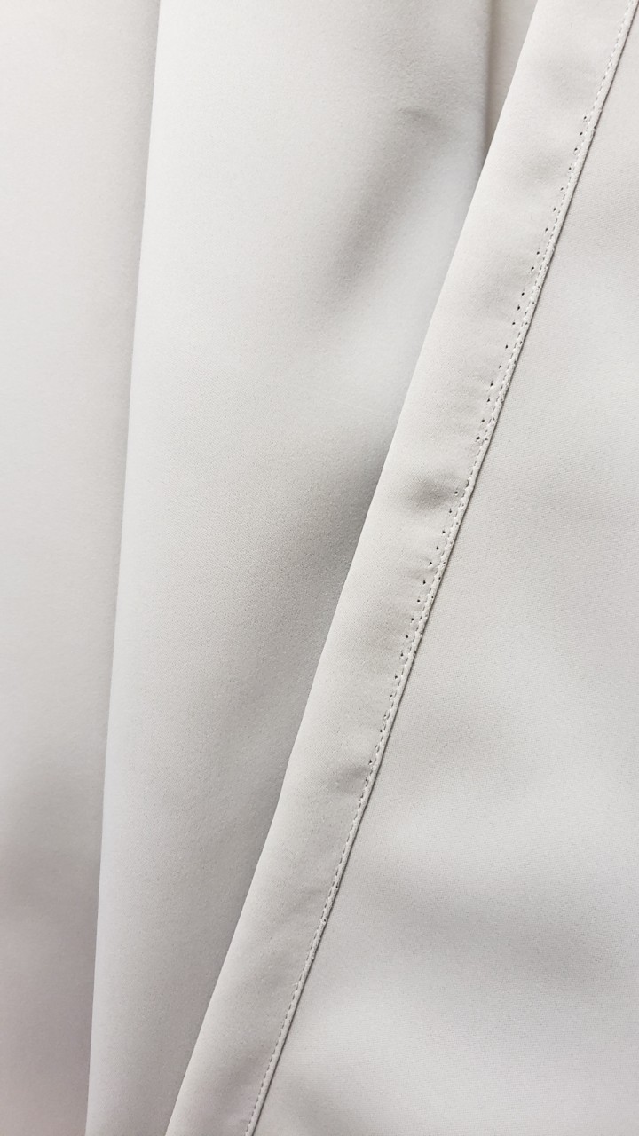 ผ้าม่านกันแสง UV95% รุ่นโมเดิร์น(ไม่มีลาย)สีเบจน้ำตาล ก.270*ส.255ซม./ผืน(แถมสายรวบม่านและตะขอเกี่ยว)