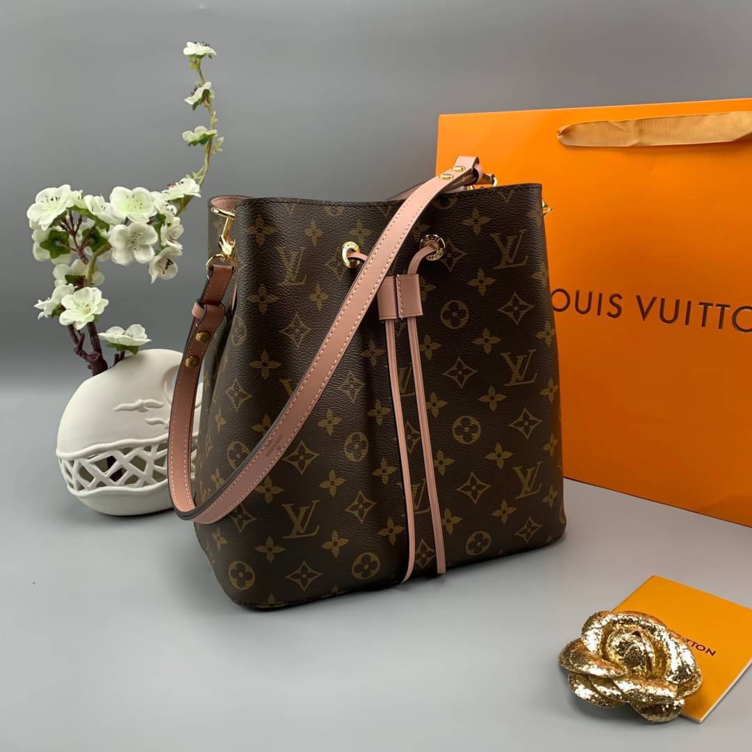 LOUIS VUITTON NEONOE MM งานหนังแท้ สวยคมทุกมุมมอง ภาพสินค้าถ่ายจากงานจริง ORIGINAL GRADE เกรดสลับใบจริง