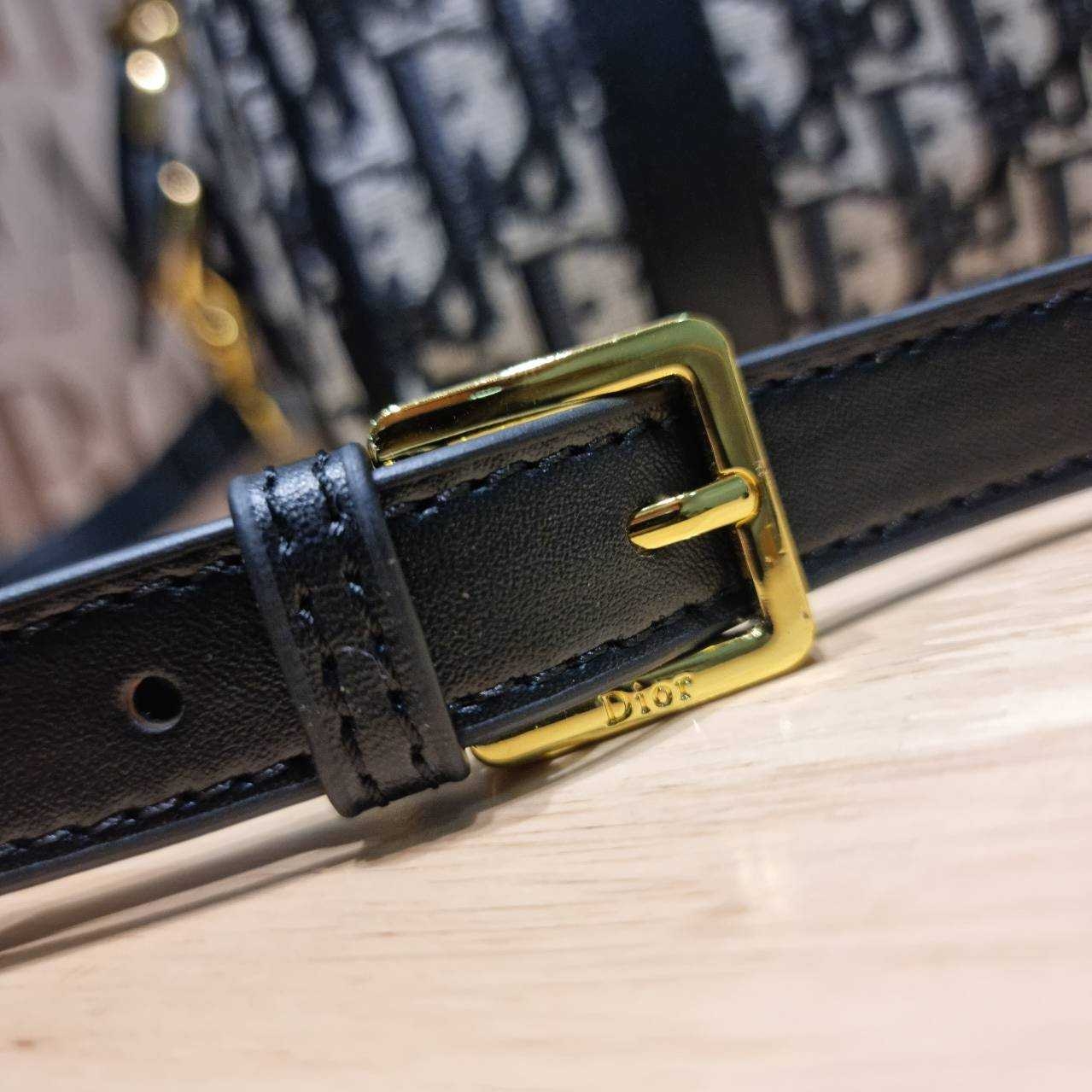 DIOR Groove 20 Bag / Dior Keepall Oblique Jacquard กระเป๋ารุ่นใหม่สุดคลาสสิค ดูดีและมีเทส รูปทรงหมอนยอดฮิต เกรดวีไอพี ไฮเอน 1:1 ใช้งานต่างประเทศได้