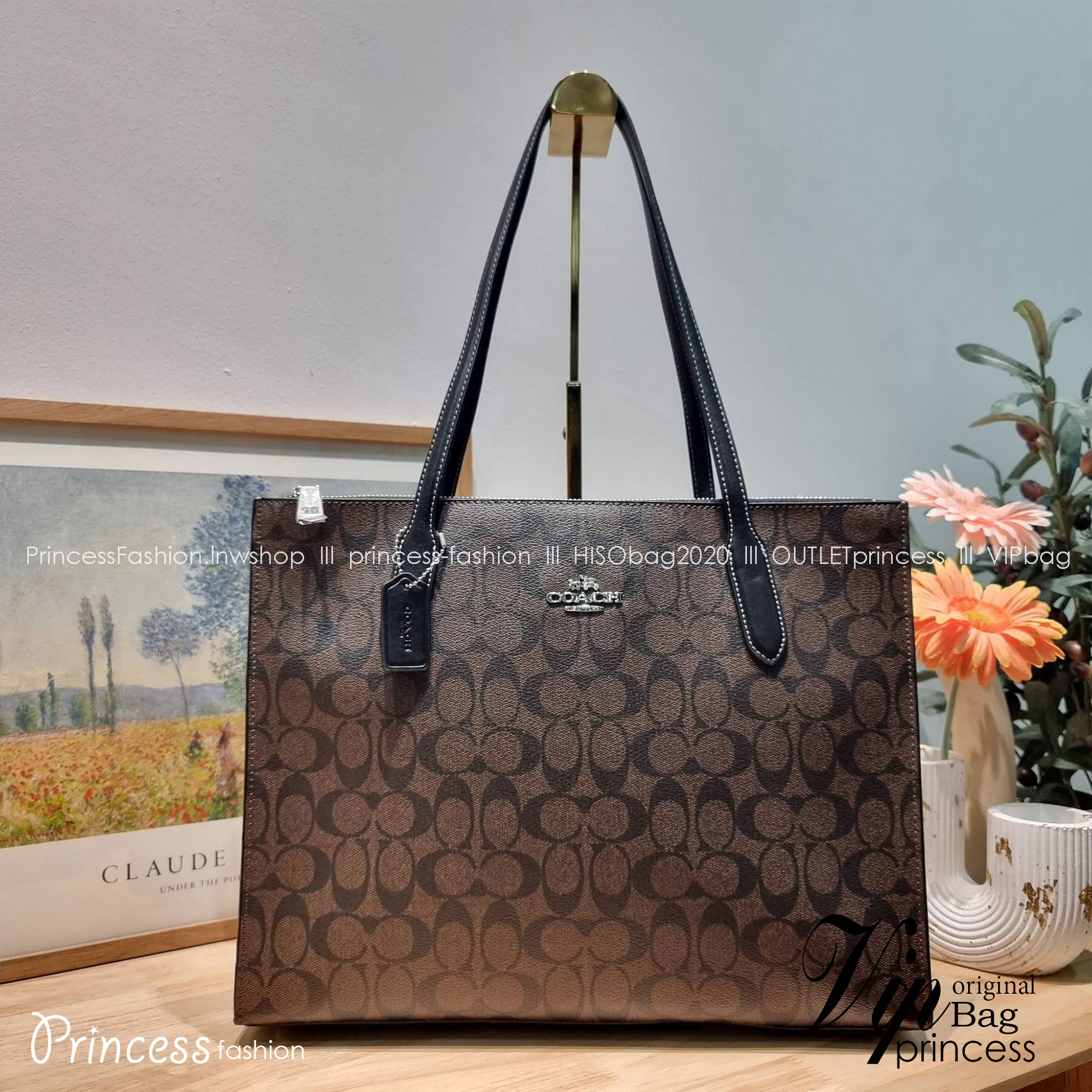 COACH NINA TOTE IN SIGNATURE CANVAS CL399 พร้อมส่ง 2 สี กระเป๋าโท้ทสะพายไหล่ ใบใหญ่ คอลเลคชั่นใหม่ ตอบโจทย์คนที่ชอบใส่ของเยอะๆได้อย่างดี ดีไซน์รูปทรงคลาสสิค เรียบหรู