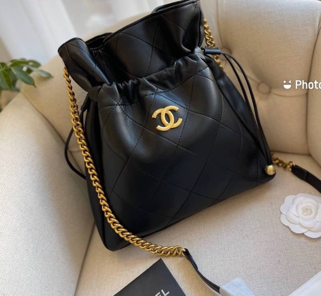 VIP 】CHANEL BUCKET BAG Calfskin & Gold-Tone Black พร้อมส่งที่ไทย