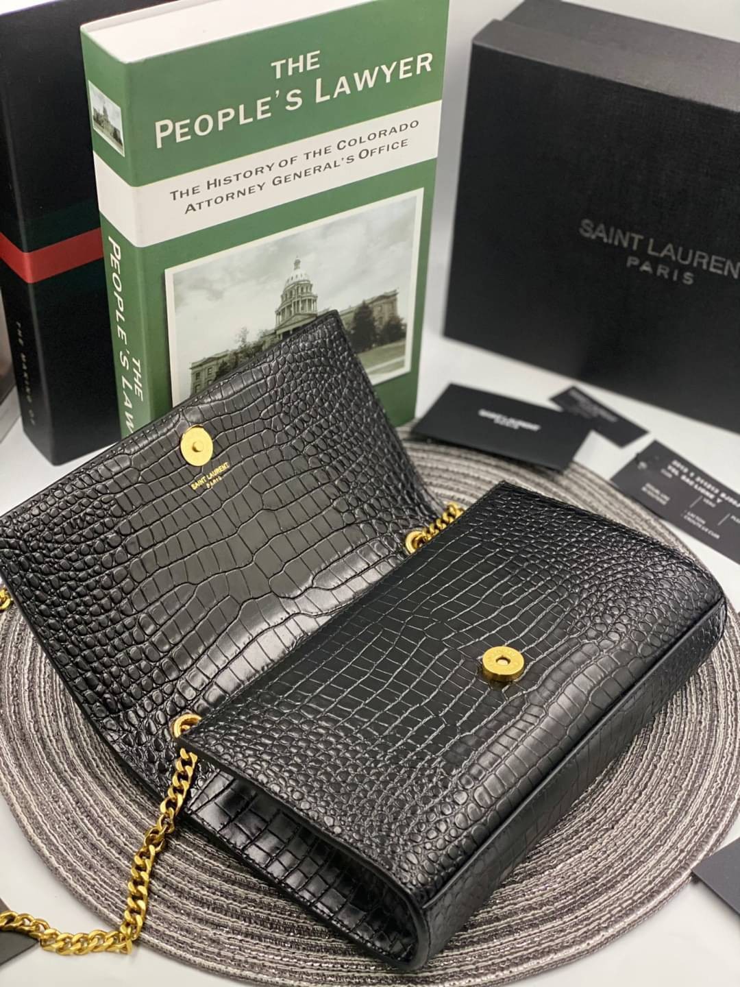 VIP 】หนังแท้ YSL Saint Laurent Kate Tassel Bag in Black Crocodile-Embossed Leather with Gold Hardware