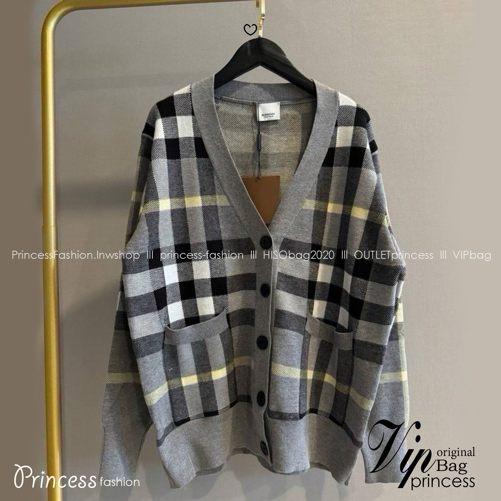 TOP ORI | BURBERRY Vintage Checked Cardigan เนื้อผ้าไหมพรม งานดีสุด สวยสุด เสื้อสเวตเตอร์งานแบรนด์ เนื้อผ้าอย่างดีงานนำเข้าจากโรงงานเทียบแบรนด์ เกรดท็อปออริจินอล เกรดดีสุด เทียบแท้ พร้อมป้ายแท็ก