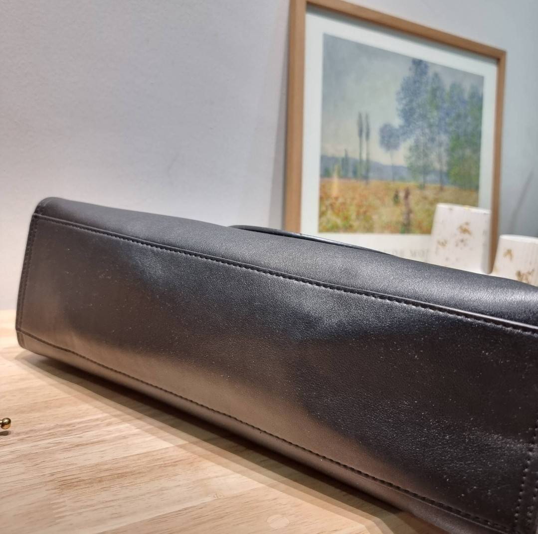 TORY BURCH ECO ELLA TOTE BAG / TORY TOTE BAG พร้อมส่ง 3 สี กระเป๋าสะพายทรงโท้ท ขนาดกำลังสวย จุของได้เต็มที่ รูปทรงคลาสสิคชวนใช้ โดดเด่นด้วย patch โลโก้ คอลเลคชั่นน้องใหม่ ส่งมาให้สาวๆได้ใจฟูอีกหนึ่งไอเท็ม